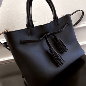 H & M black bag